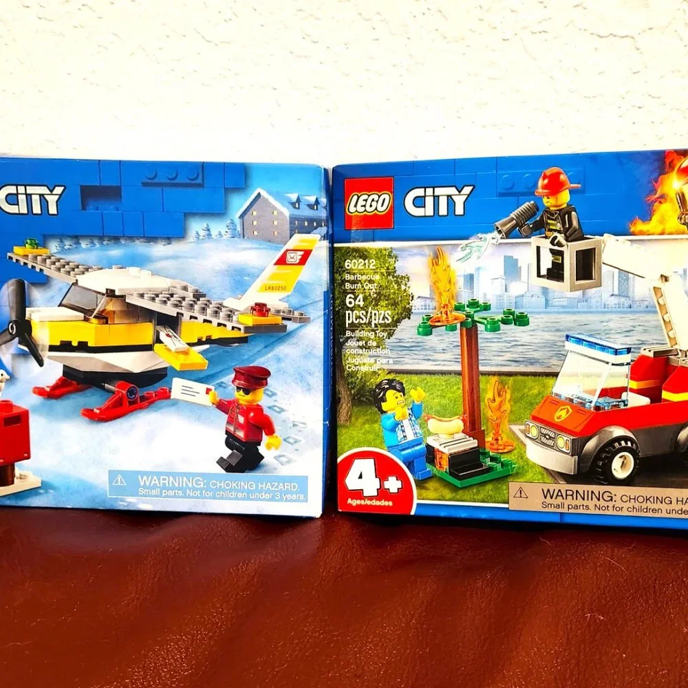 NWT 2 LEGO City Sets Fire Barb-B-Que 60212 & Mail Plane 60250